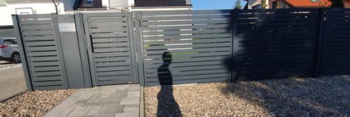 ploty-ogrodzenia-panelowe-betonowe-metalowe-z-siatki-systemowe-srutowane-gabionowe-lupane (390)