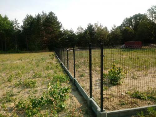 ploty-ogrodzenia-panelowe-betonowe-metalowe-z-siatki-systemowe-srutowane-gabionowe-lupane (483)