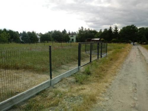 ploty-ogrodzenia-panelowe-betonowe-metalowe-z-siatki-systemowe-srutowane-gabionowe-lupane (487)