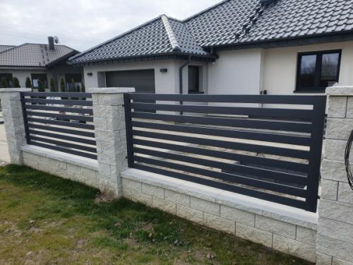 ploty-ogrodzenia-panelowe-betonowe-metalowe-z-siatki-systemowe-srutowane-gabionowe-lupane (503)