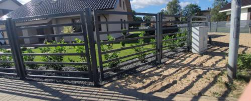 ploty-ogrodzenia-panelowe-betonowe-metalowe-z-siatki-systemowe-srutowane-gabionowe-lupane (552)